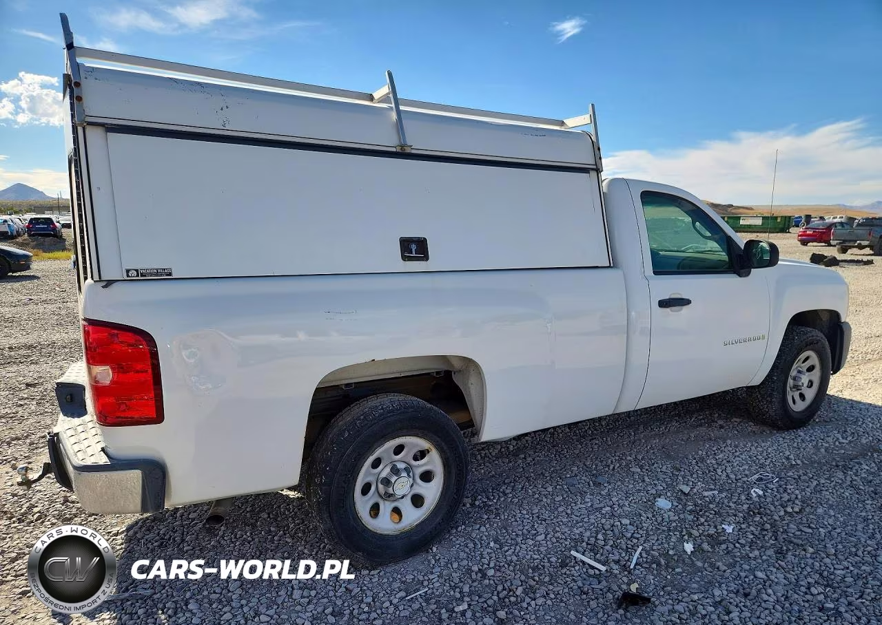 2008 Chevrolet Silverado C1500 VIN:1GCEC14X78Z112943 - 3