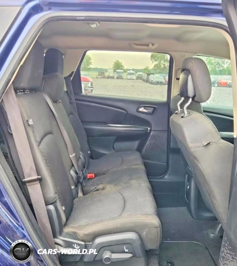 2018 Dodge Journey Se VIN:3C4PDCAB1JT445999 - 10