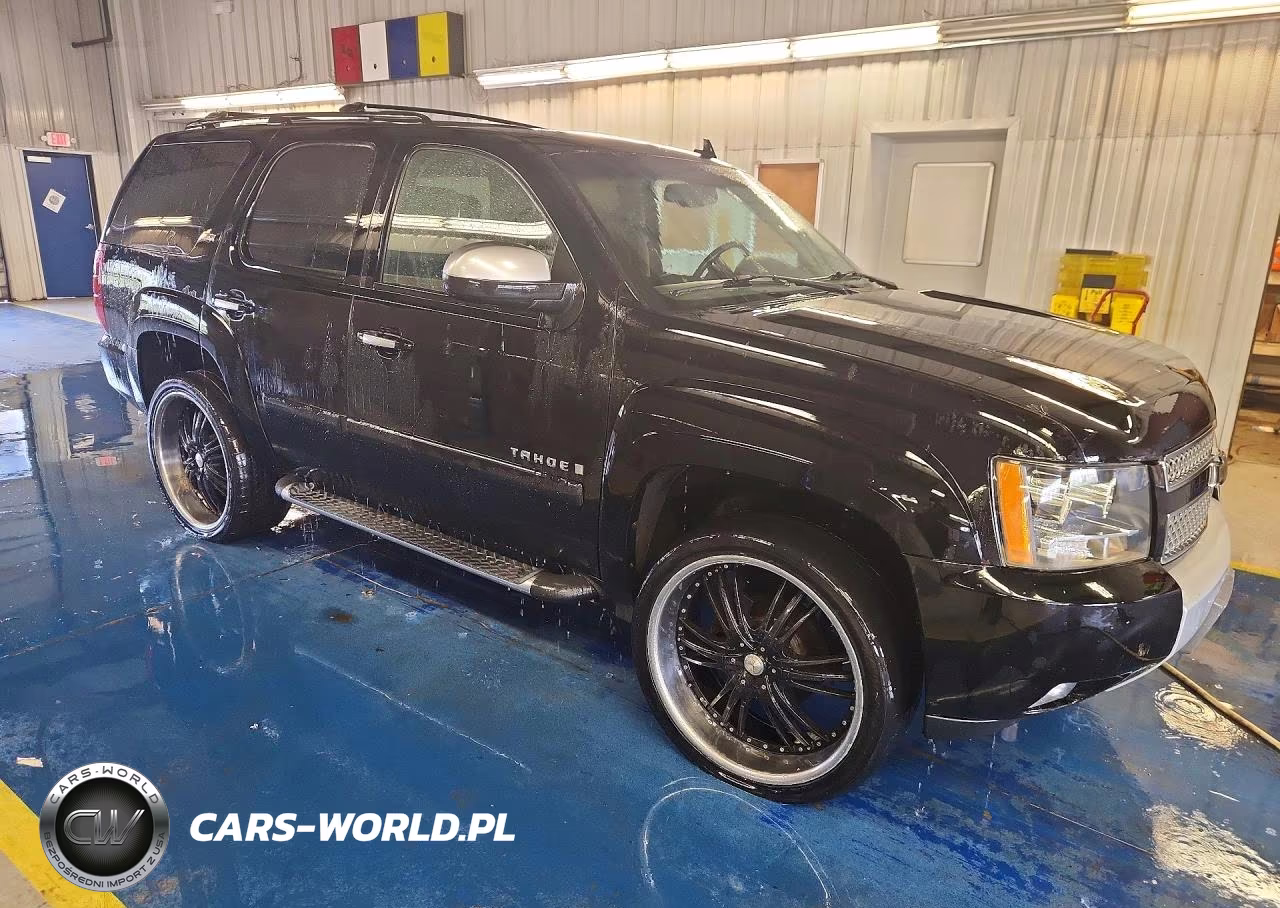 2007 Chevrolet Tahoe K1500 VIN:1GNFK13067R296385 - 4