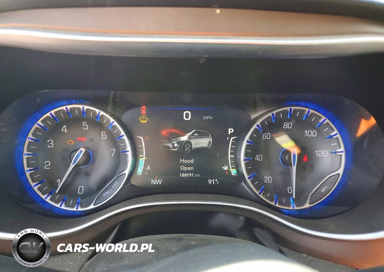 2017 Chrysler Pacifica Touring L Plus VIN:2C4RC1EGXHR538135 - 9