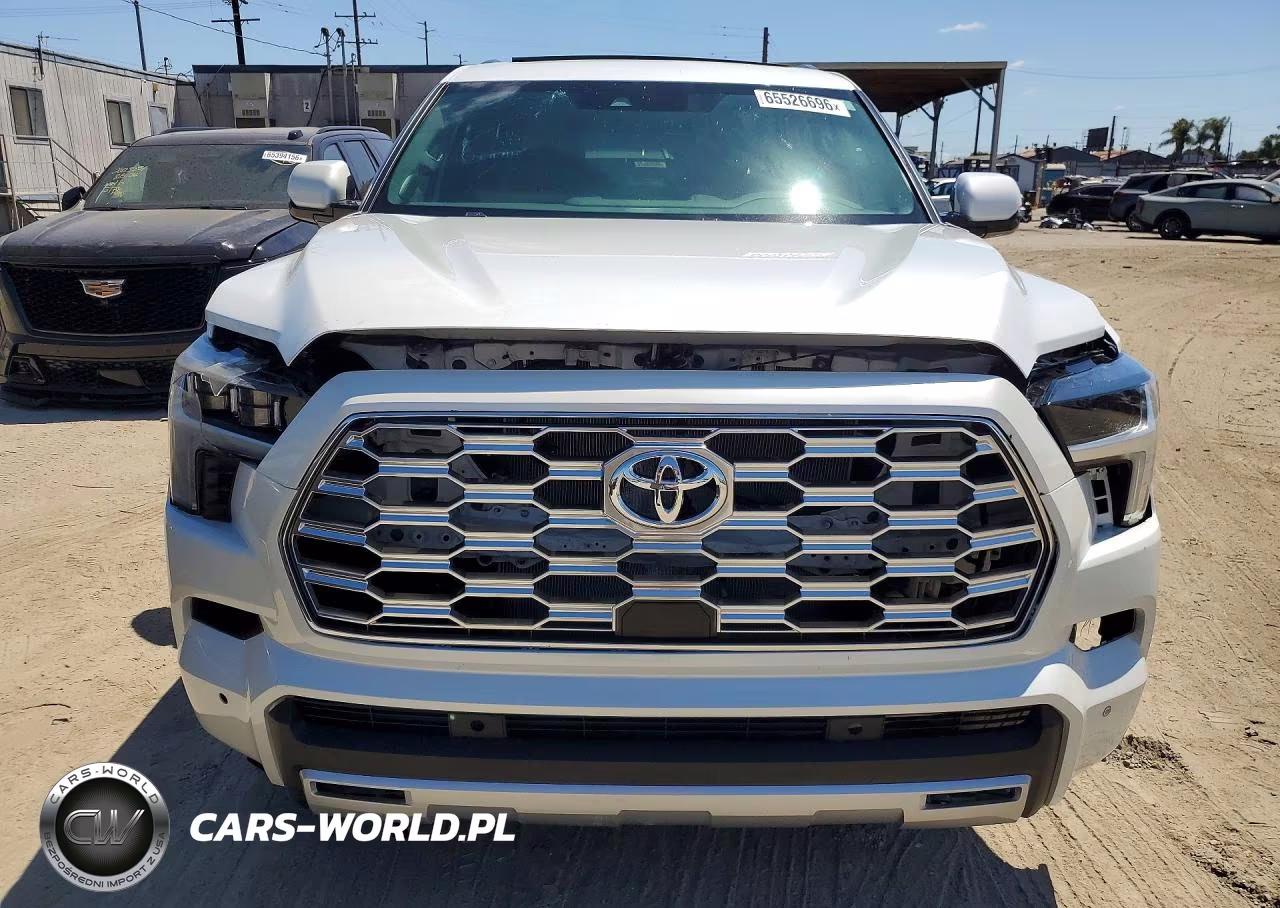 2024 Toyota Sequoia Platinum VIN:7SVAAABA5RX048004 - 5