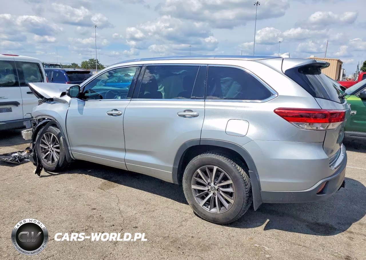 2017 Toyota Highlander Xle VIN:5TDJZRFH2HS389227 - 2