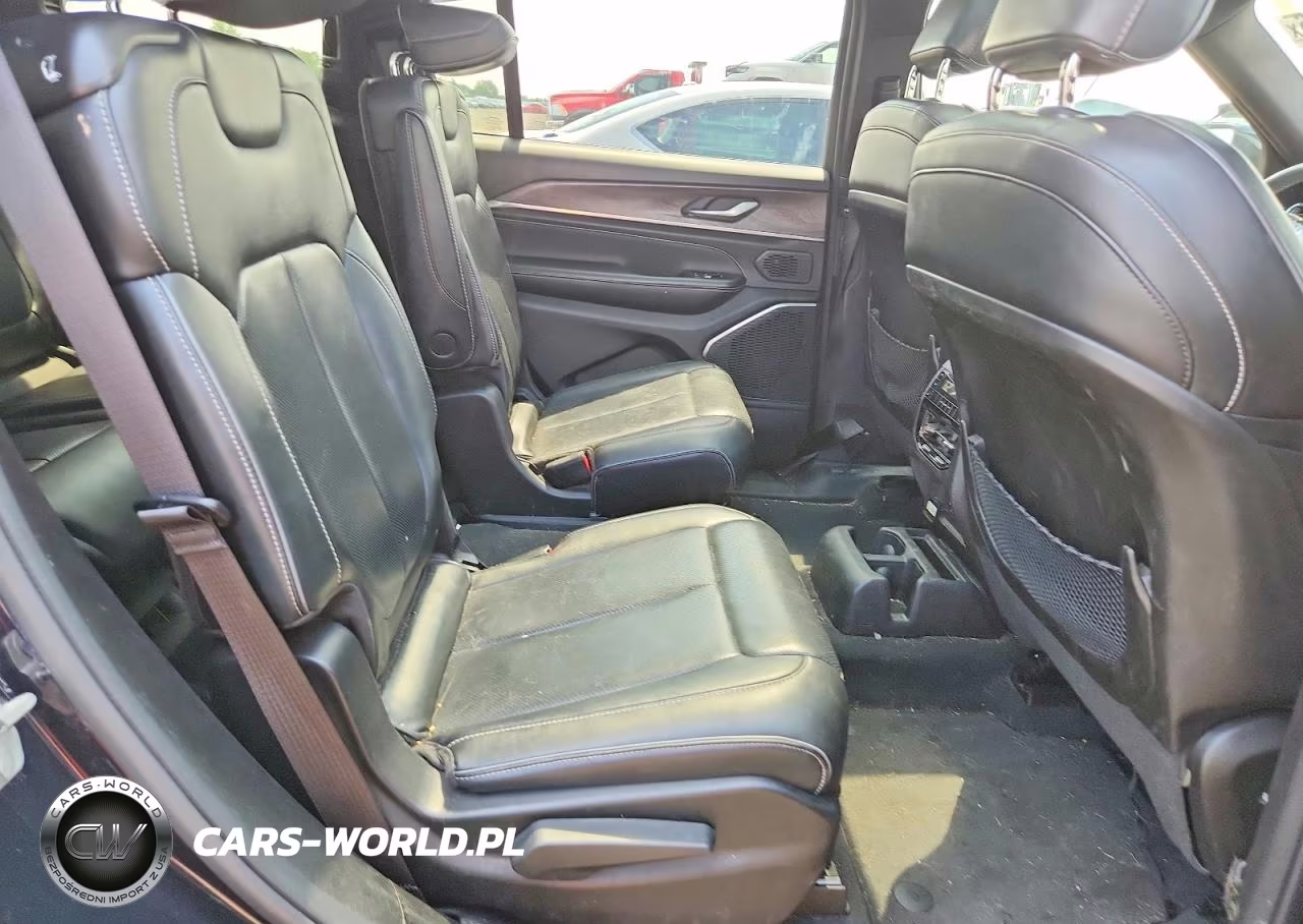 2024 Jeep Grand Cherokee L Overland VIN:1C4RJKDGXR8920952 - 11