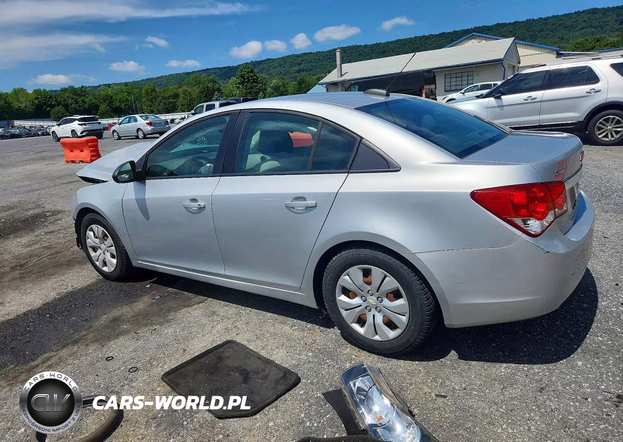 2015 Chevrolet Cruze Ls VIN:1G1PB5SG0F7295285 - 2