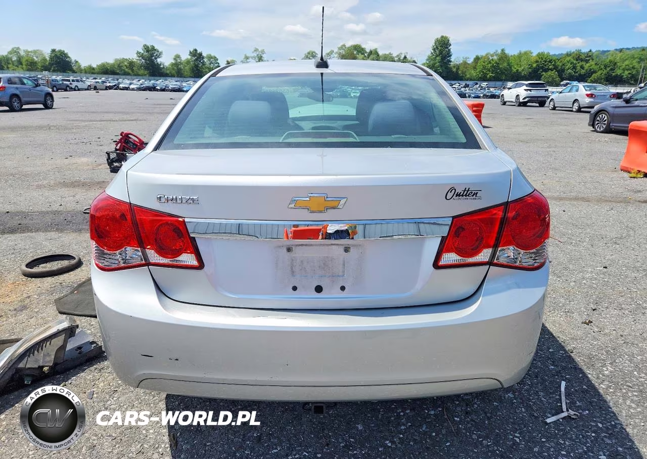 2015 Chevrolet Cruze Ls VIN:1G1PB5SG0F7295285 - 6