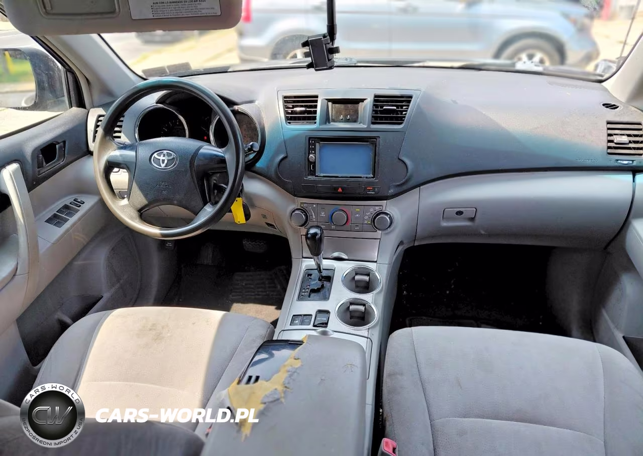 2012 Toyota Highlander Base VIN:5TDBK3EH4CS133719 - 9