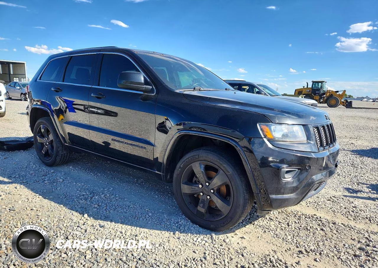 2015 Jeep Grand Cherokee Laredo VIN:1C4RJFAG5FC802988 - 4