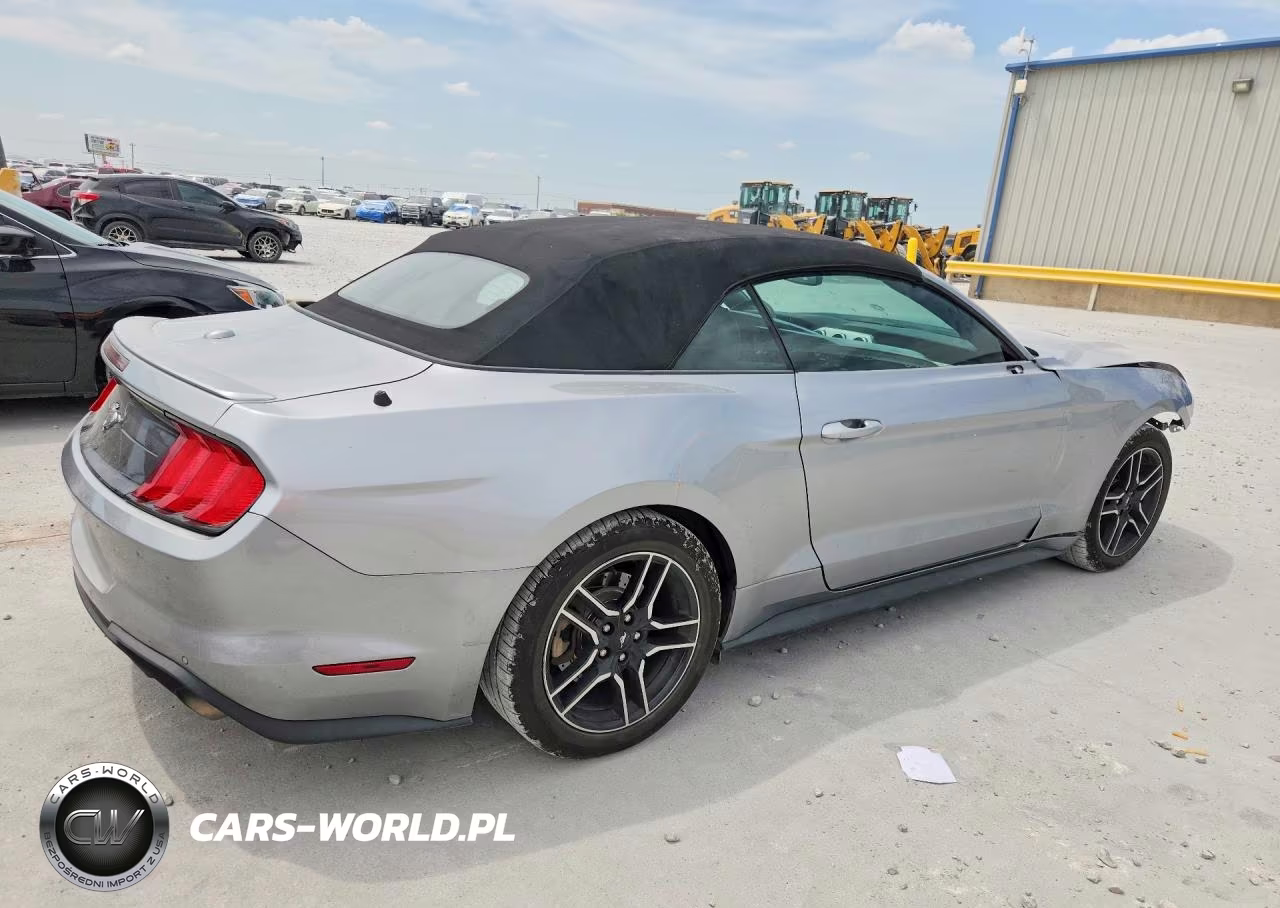 2020 Ford Mustang VIN:1FATP8UHXL5179880 - 3