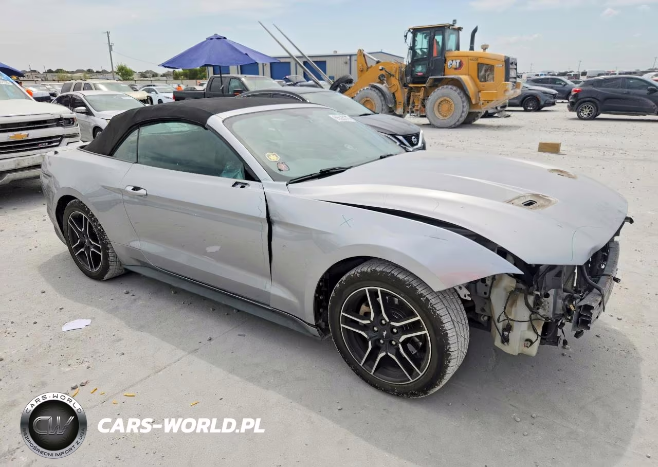 2020 Ford Mustang VIN:1FATP8UHXL5179880 - 4