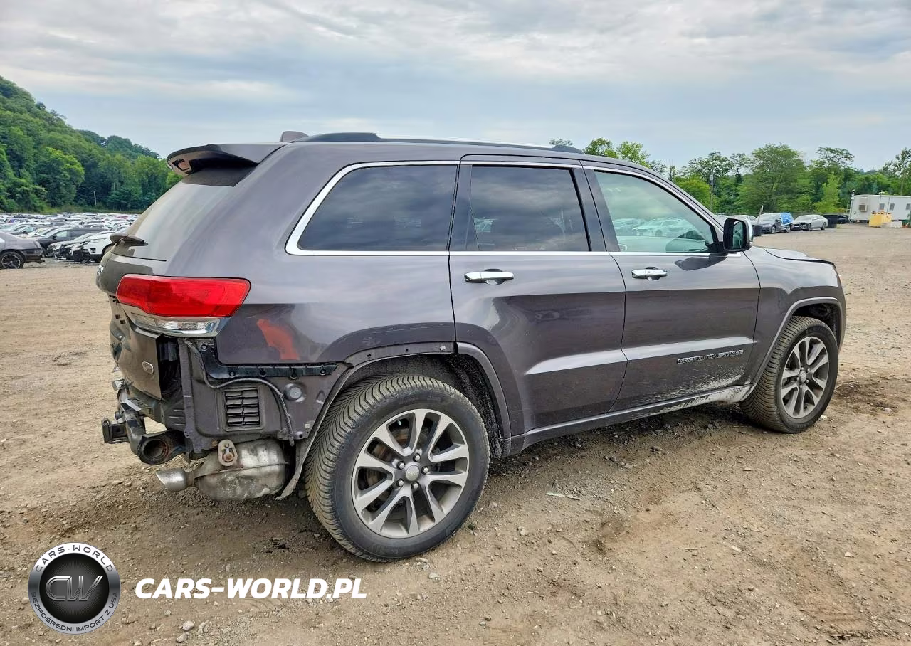2018 Jeep Grand Cherokee Overland VIN:1C4RJFCG8JC342702 - 3