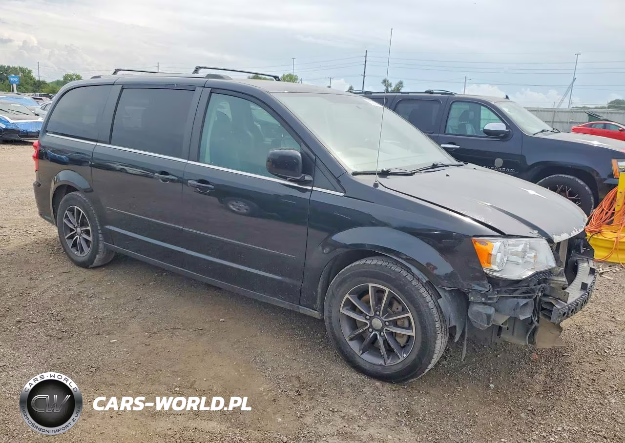 2017 Dodge Grand Caravan Sxt VIN:2C4RDGCG1HR697063 - 4