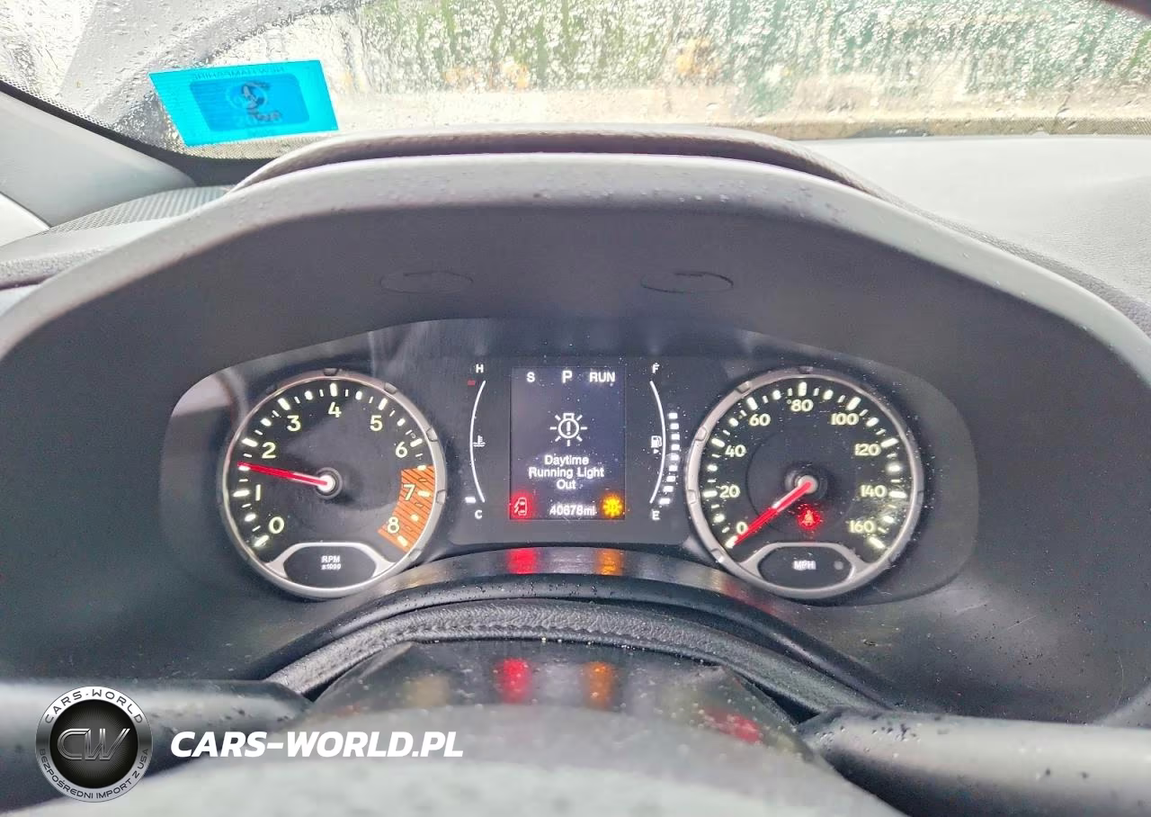 2020 Jeep Renegade Latitude VIN:ZACNJBBB5LPL35456 - 9