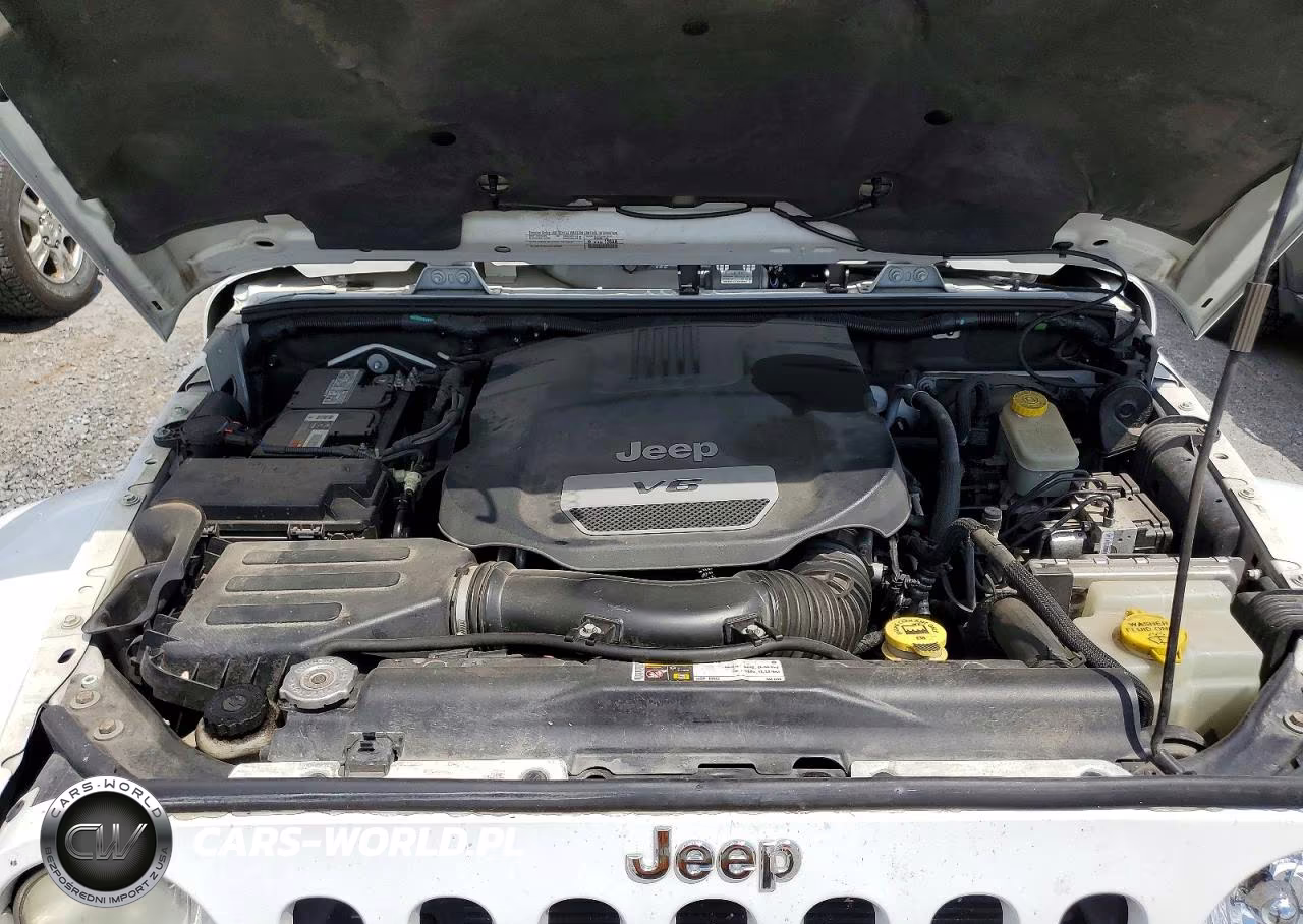 2015 Jeep Wrangler Unlimited Sahara VIN:1C4BJWEG7FL503529 - 11