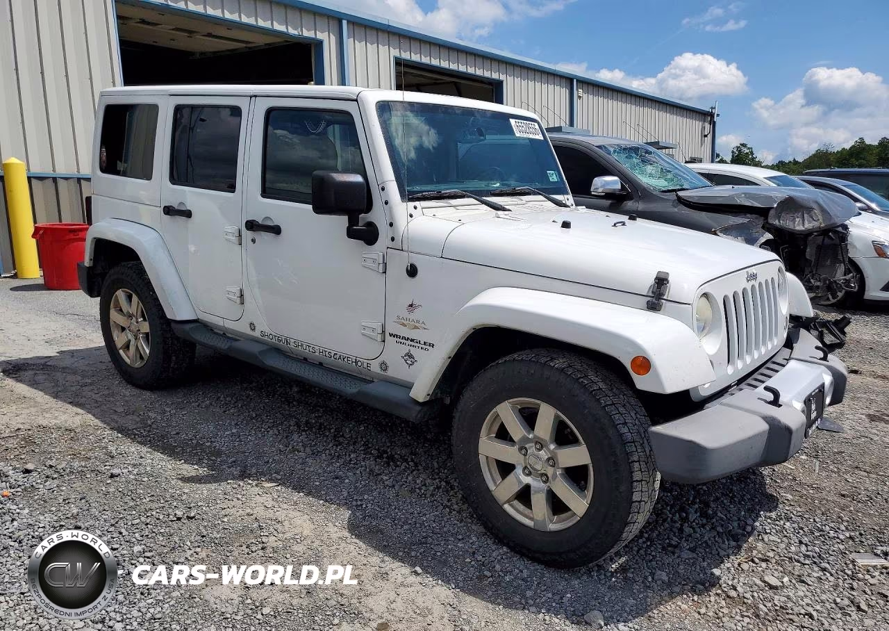 2015 Jeep Wrangler Unlimited Sahara VIN:1C4BJWEG7FL503529 - 4