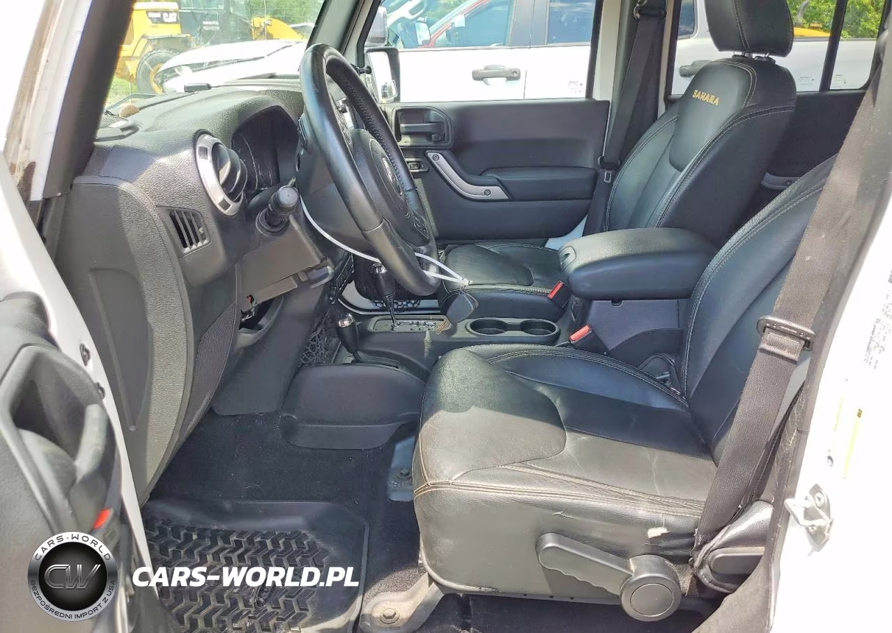 2015 Jeep Wrangler Unlimited Sahara VIN:1C4BJWEG7FL503529 - 7