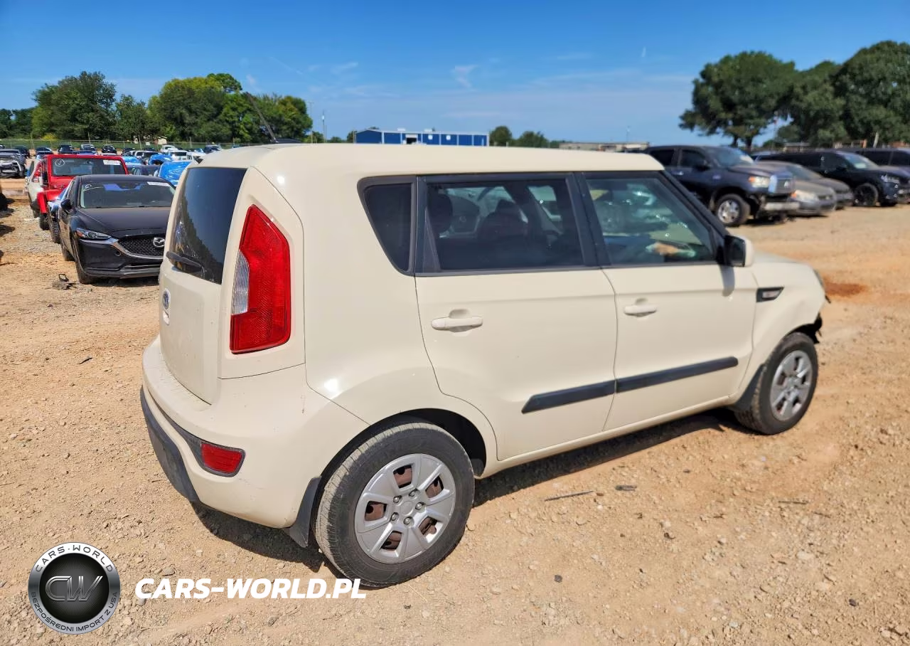 2012 Kia Soul Base VIN:KNDJT2A50C7396377 - 3