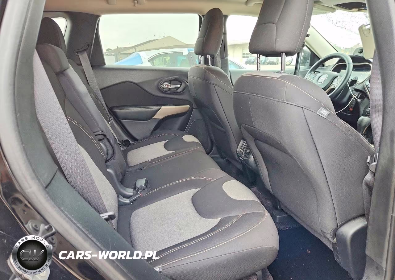 2017 Jeep Cherokee Sport VIN:1C4PJMAB1HW598577 - 10
