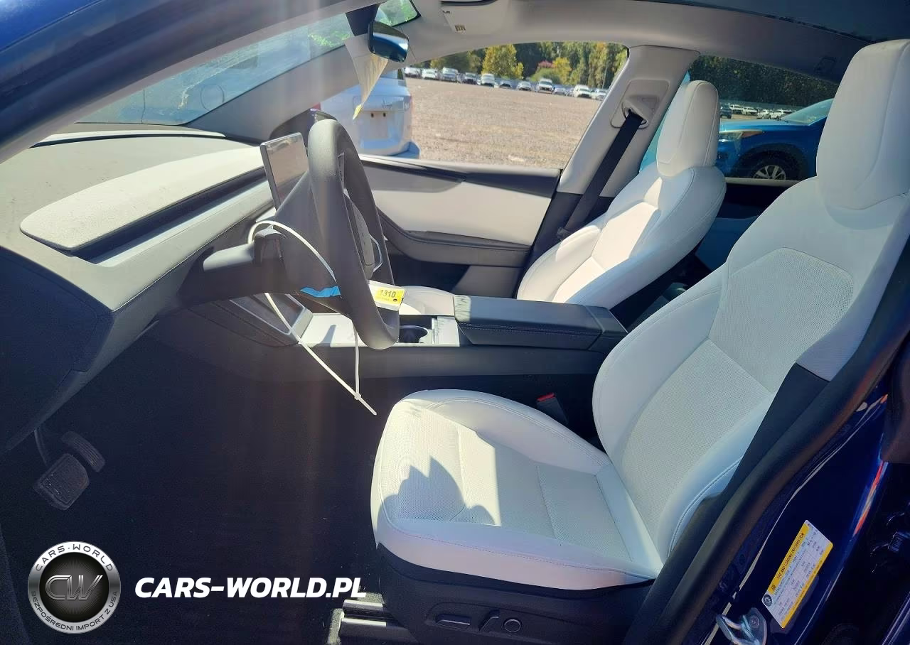 2026 Tesla Model Y VIN:7SAYGDED8TA469179 - 7