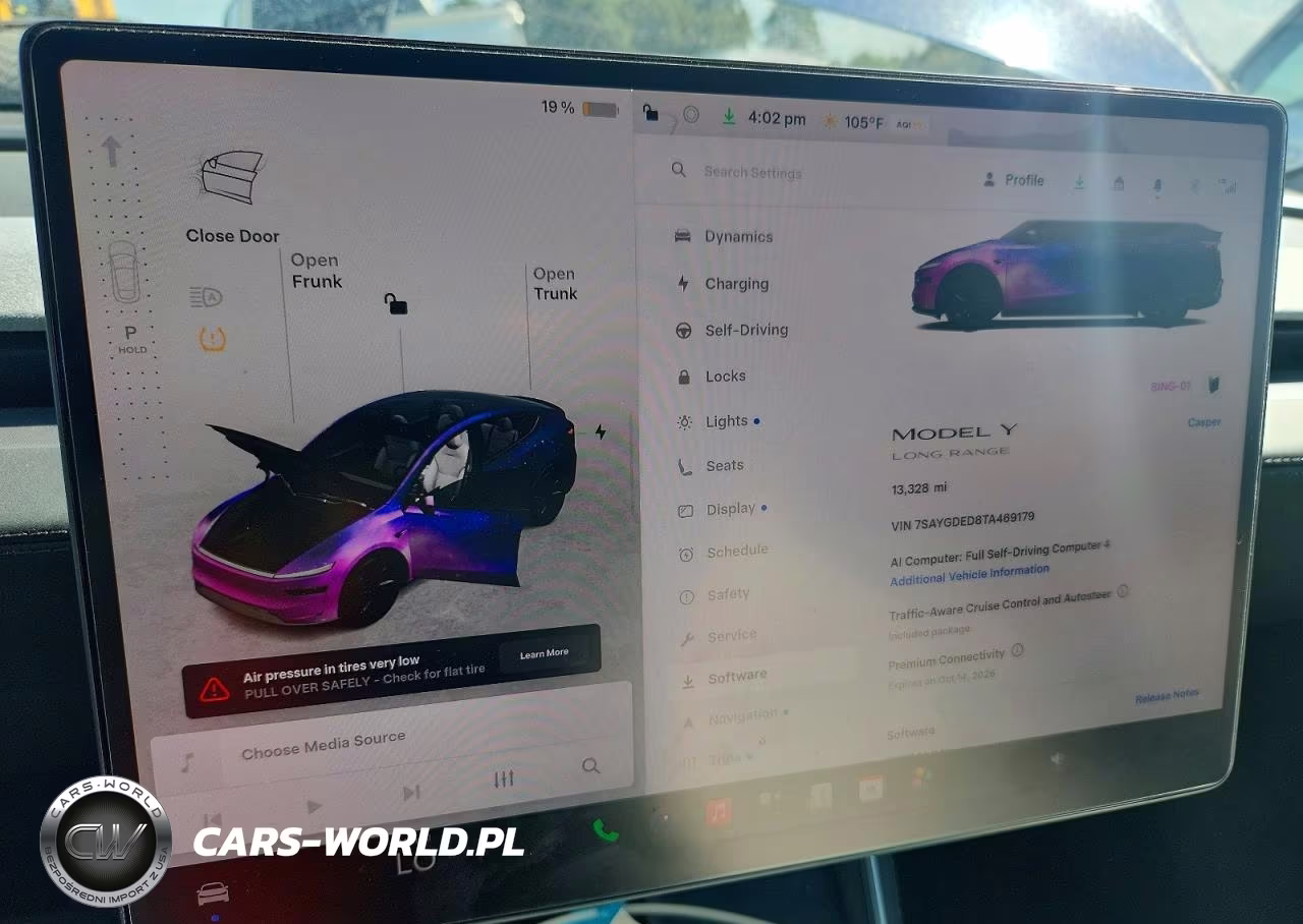 2026 Tesla Model Y VIN:7SAYGDED8TA469179 - 9