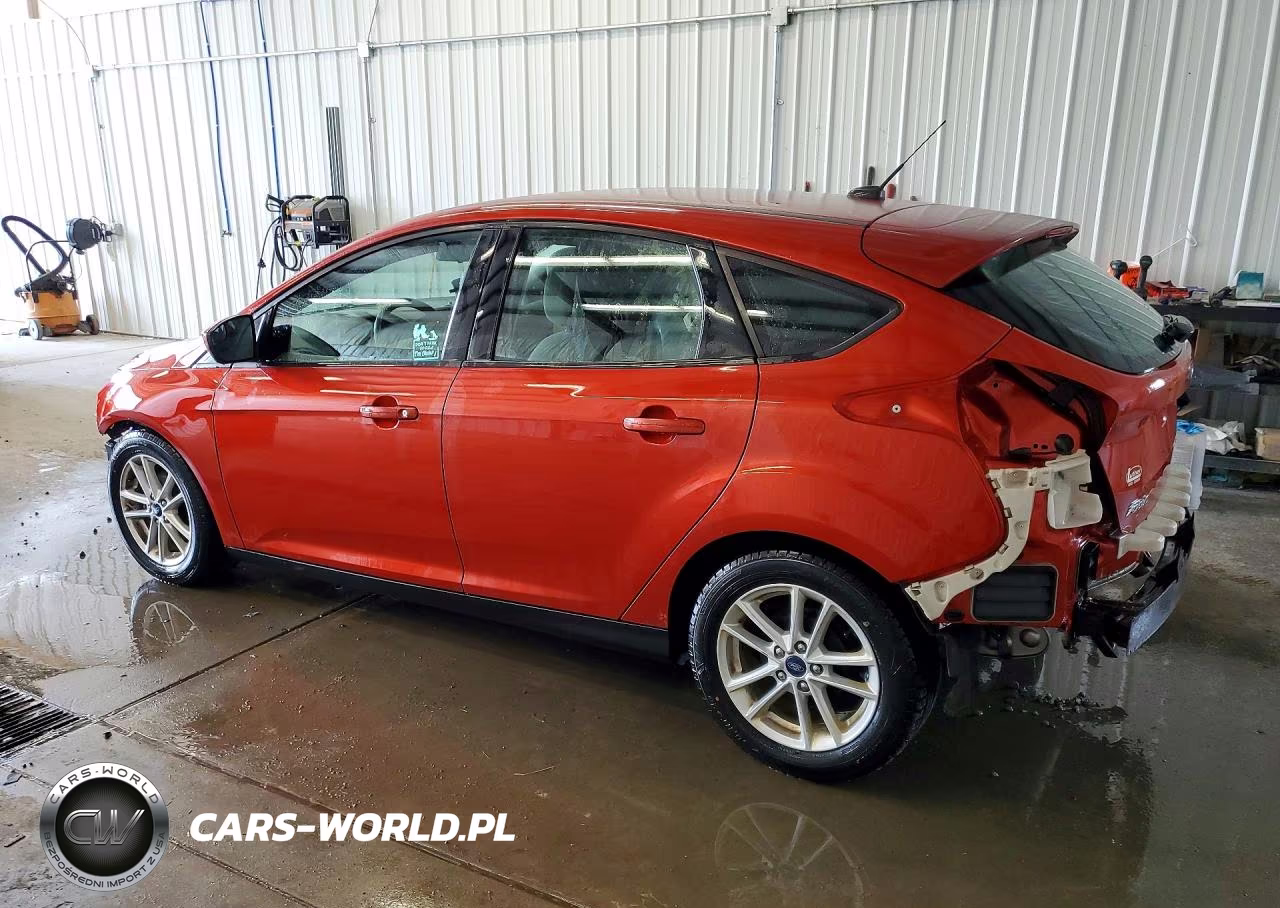 2018 Ford Focus Se VIN:1FADP3K24JL316956 - 2