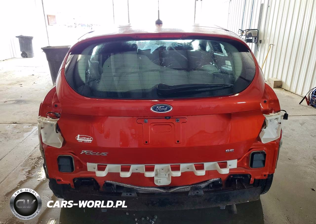 2018 Ford Focus Se VIN:1FADP3K24JL316956 - 6