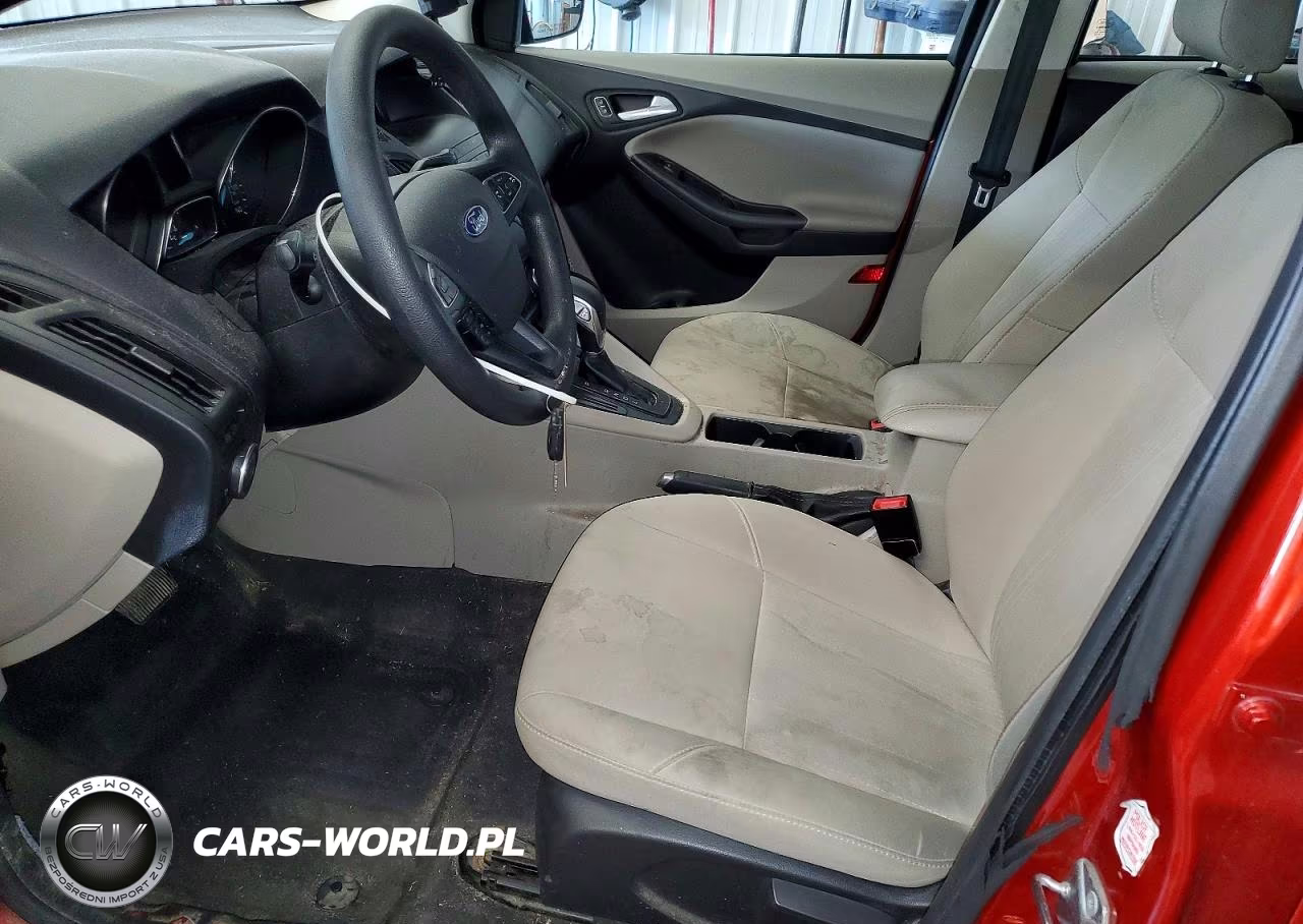 2018 Ford Focus Se VIN:1FADP3K24JL316956 - 7