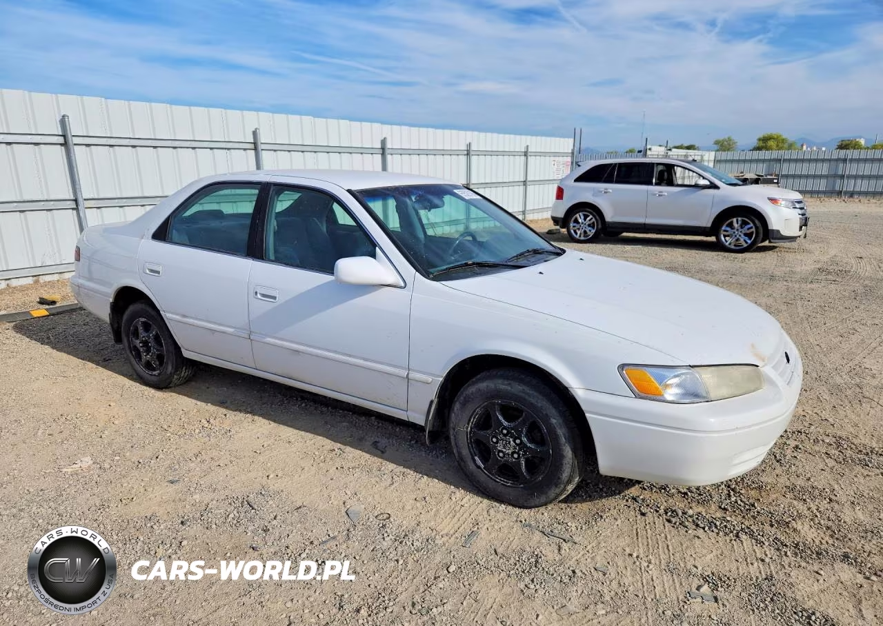 1998 Toyota Camry Xle VIN:JT2BG28KXW0181552 - 4