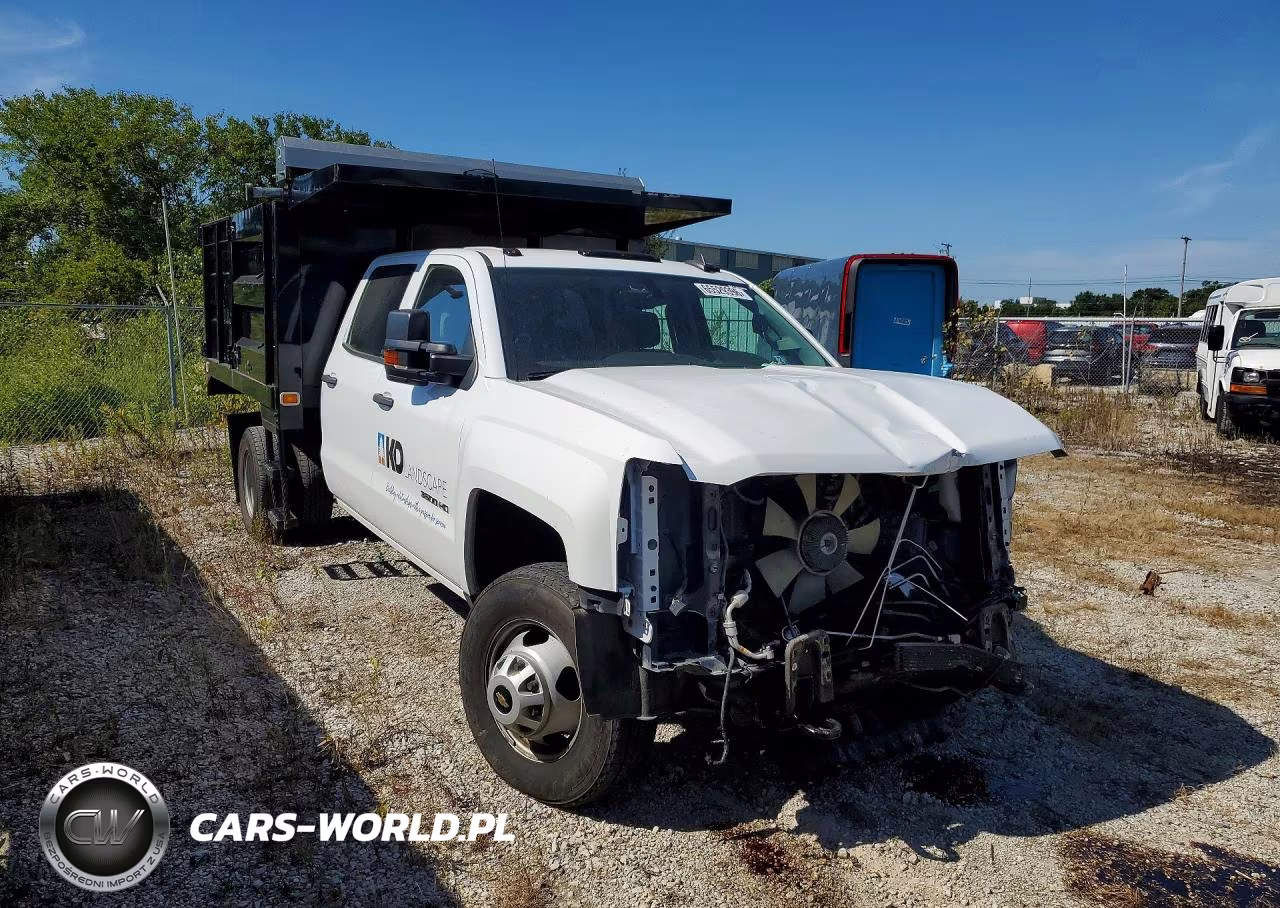 2018 Chevrolet Silverado Dump Truck VIN:1GB4KYCG4JF280785 - 4