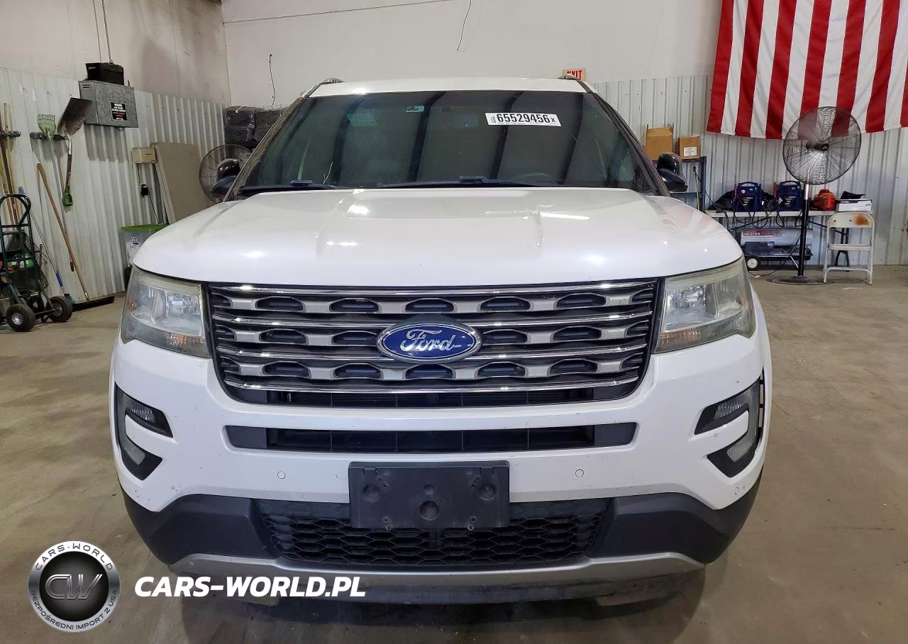 2016 Ford Explorer Xlt VIN:1FM5K7D89GGC12384 - 5