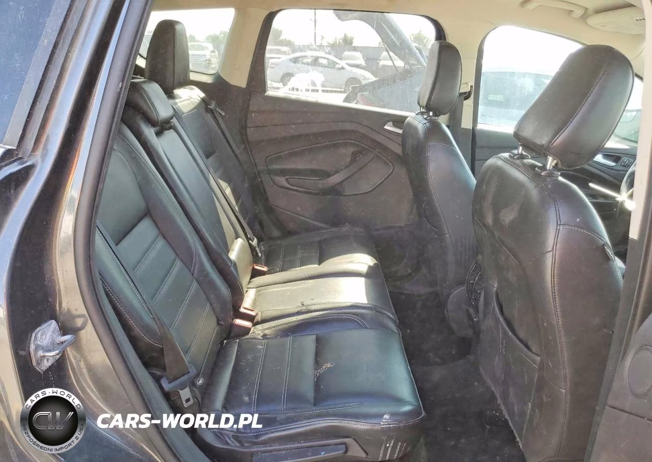 2019 Ford Escape Titanium VIN:1FMCU0J96KUC32253 - 11