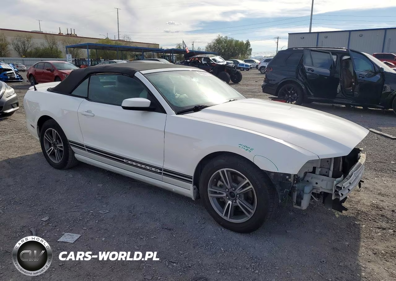 2013 Ford Mustang VIN:1ZVBP8EM7D5239775 - 4