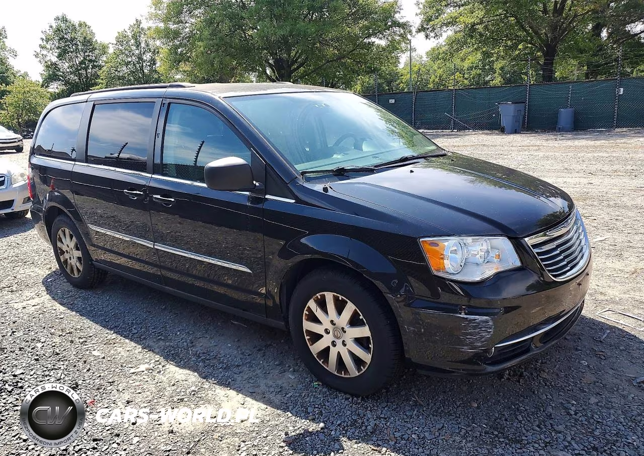 2016 Chrysler Town & Country Touring VIN:2C4RC1BG5GR247996 - 4