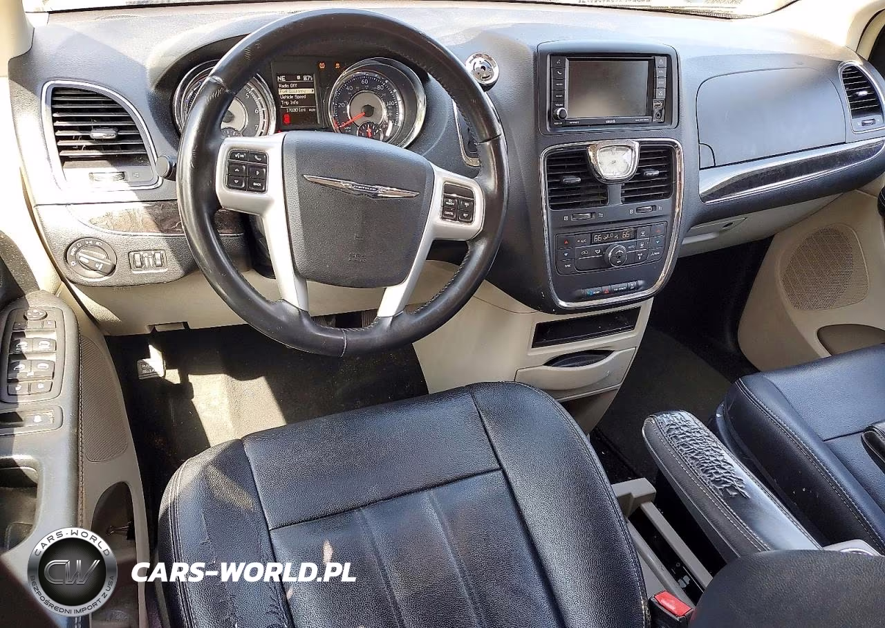2016 Chrysler Town & Country Touring VIN:2C4RC1BG5GR247996 - 8