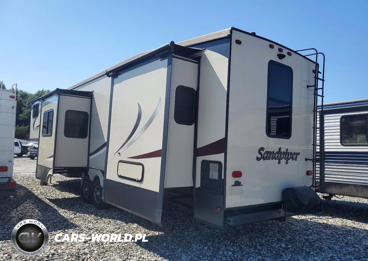 2018 Forest River Sandpiper Camper VIN:4X4FSAP29JJ037202 - 3