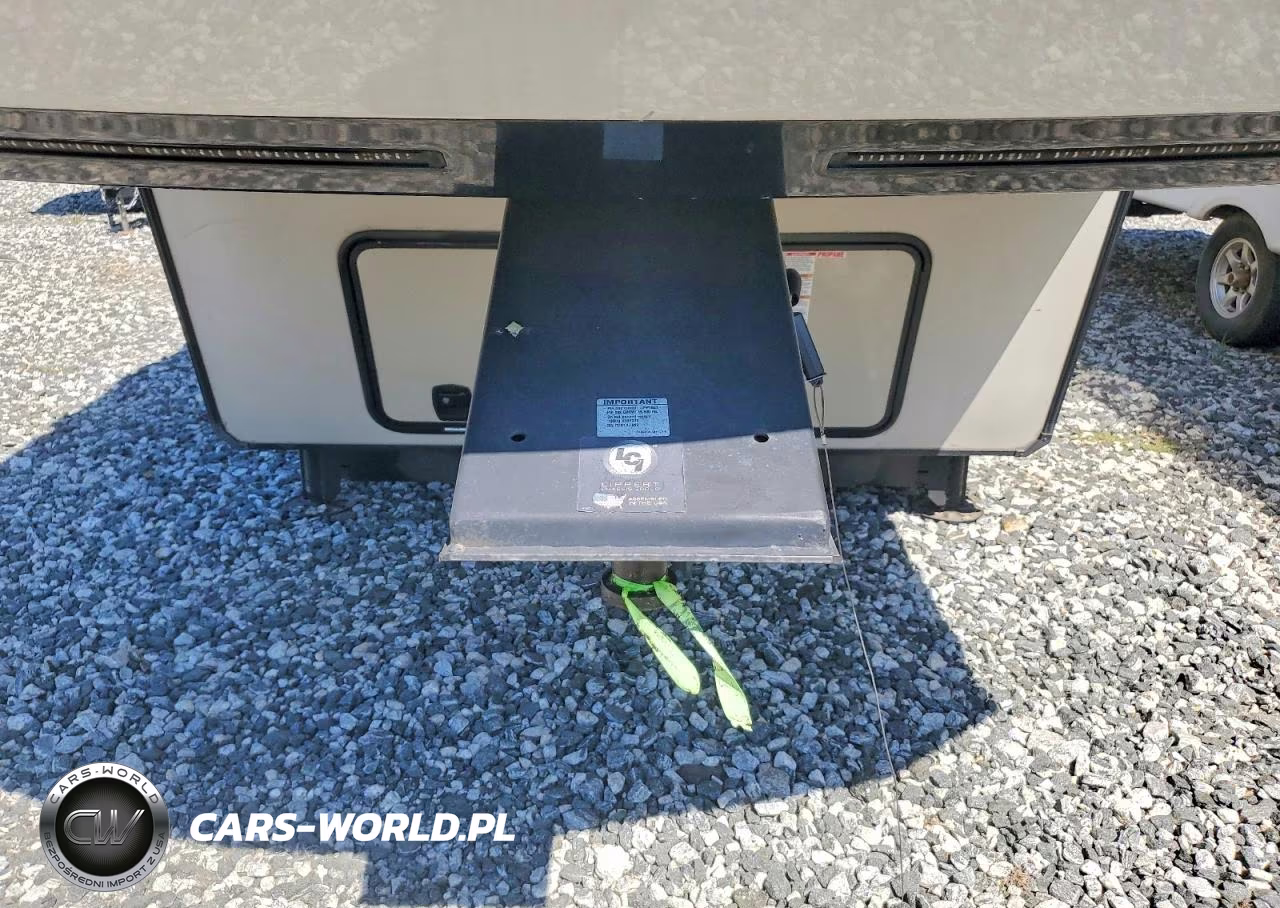 2018 Forest River Sandpiper Camper VIN:4X4FSAP29JJ037202 - 7