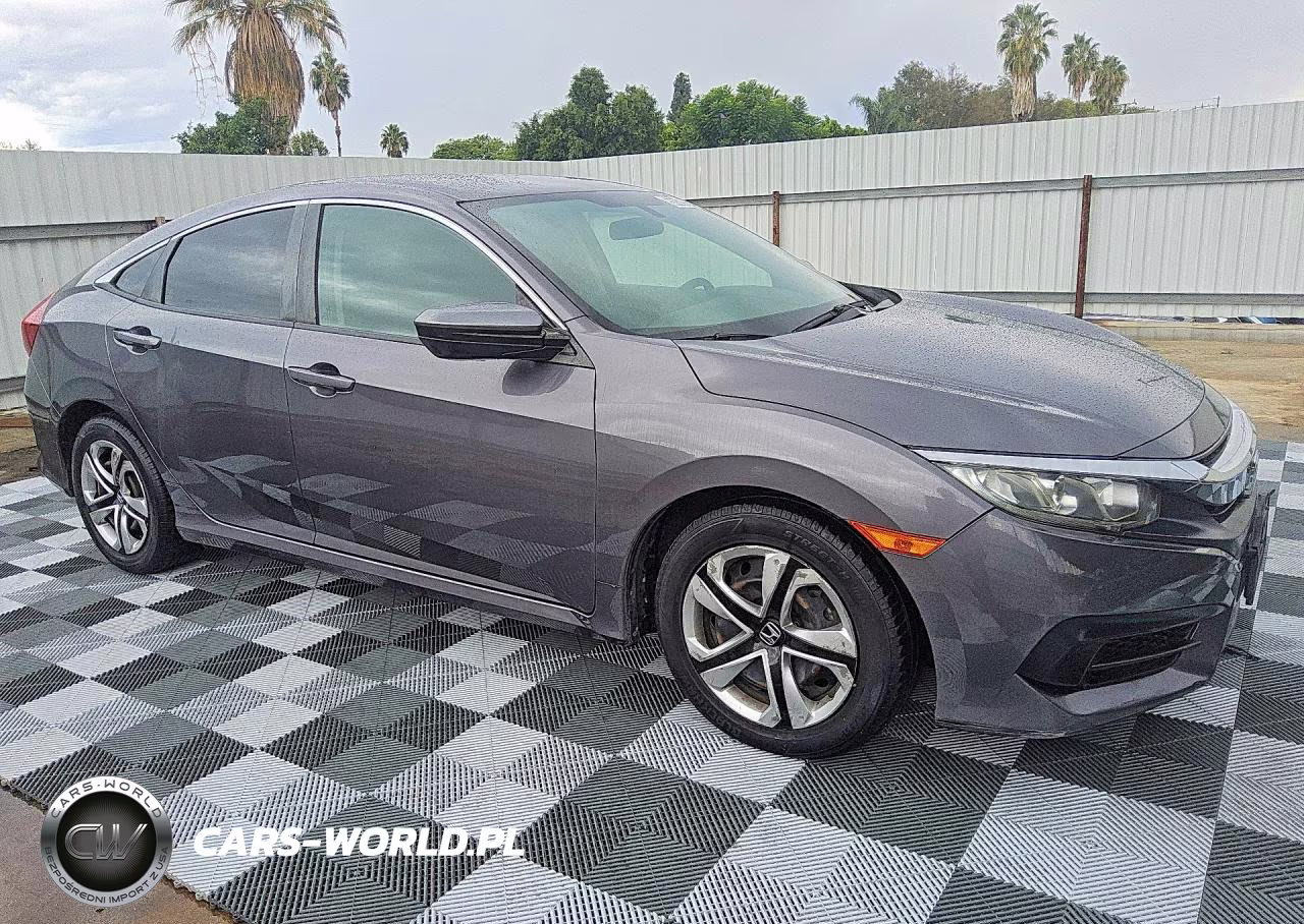 2018 Honda Civic Lx VIN:2HGFC2F51JH541959 - 4