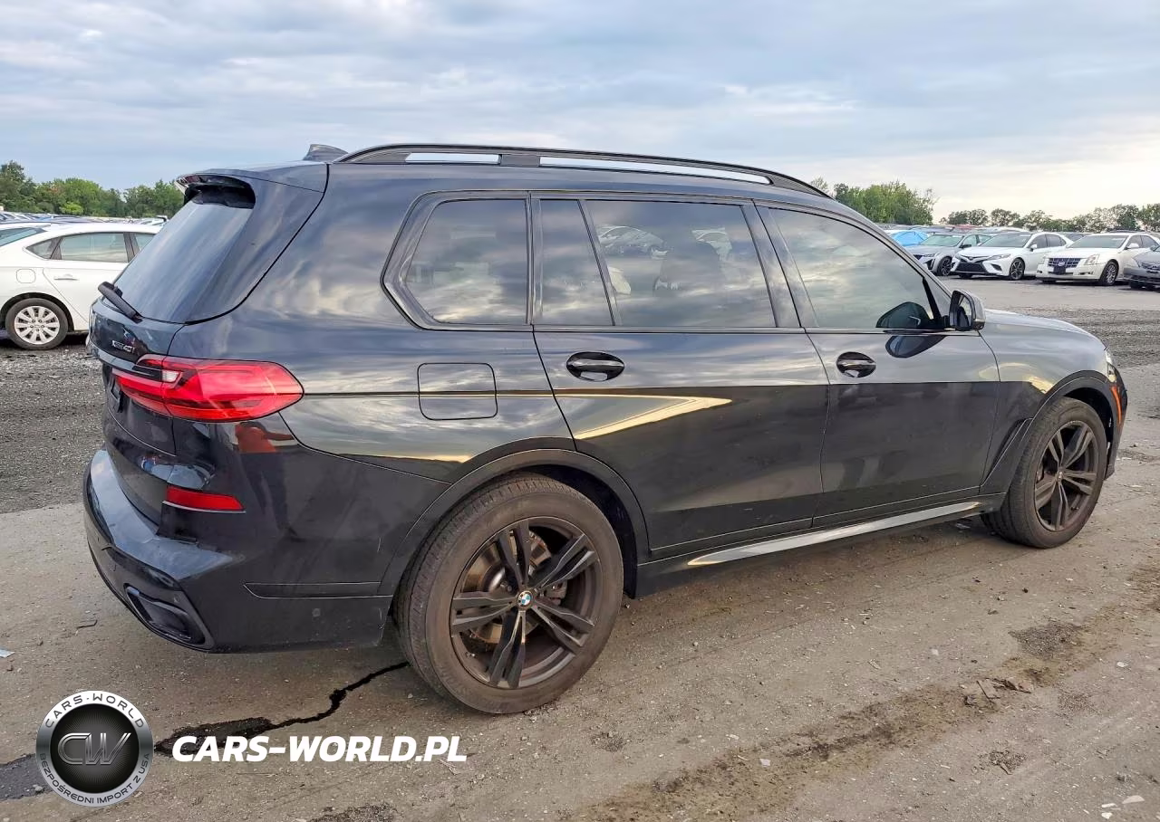 2022 BMW X7 xDrive40I VIN:5UXCW2C08N9K23312 - 3