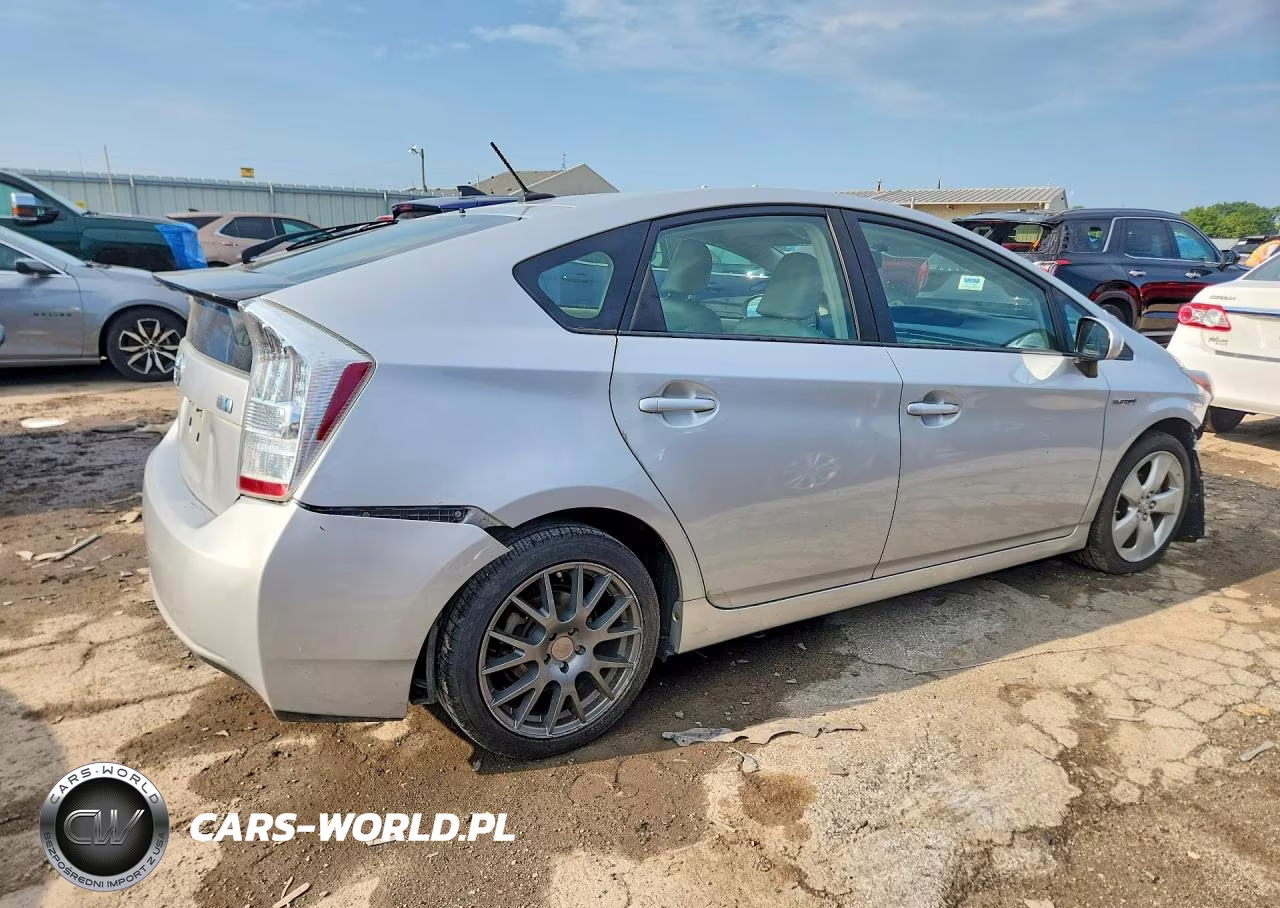 2010 Toyota Prius V VIN:JTDKN3DU1A0022907 - 3