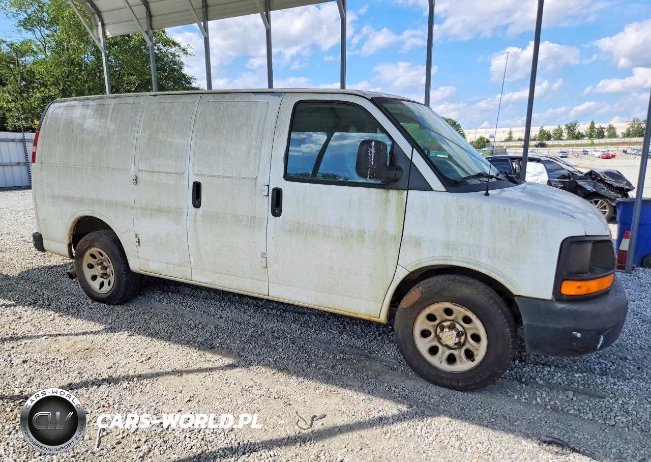 2013 Chevrolet Express G1500 VIN:1GCSGAFX9D1128719 - 4