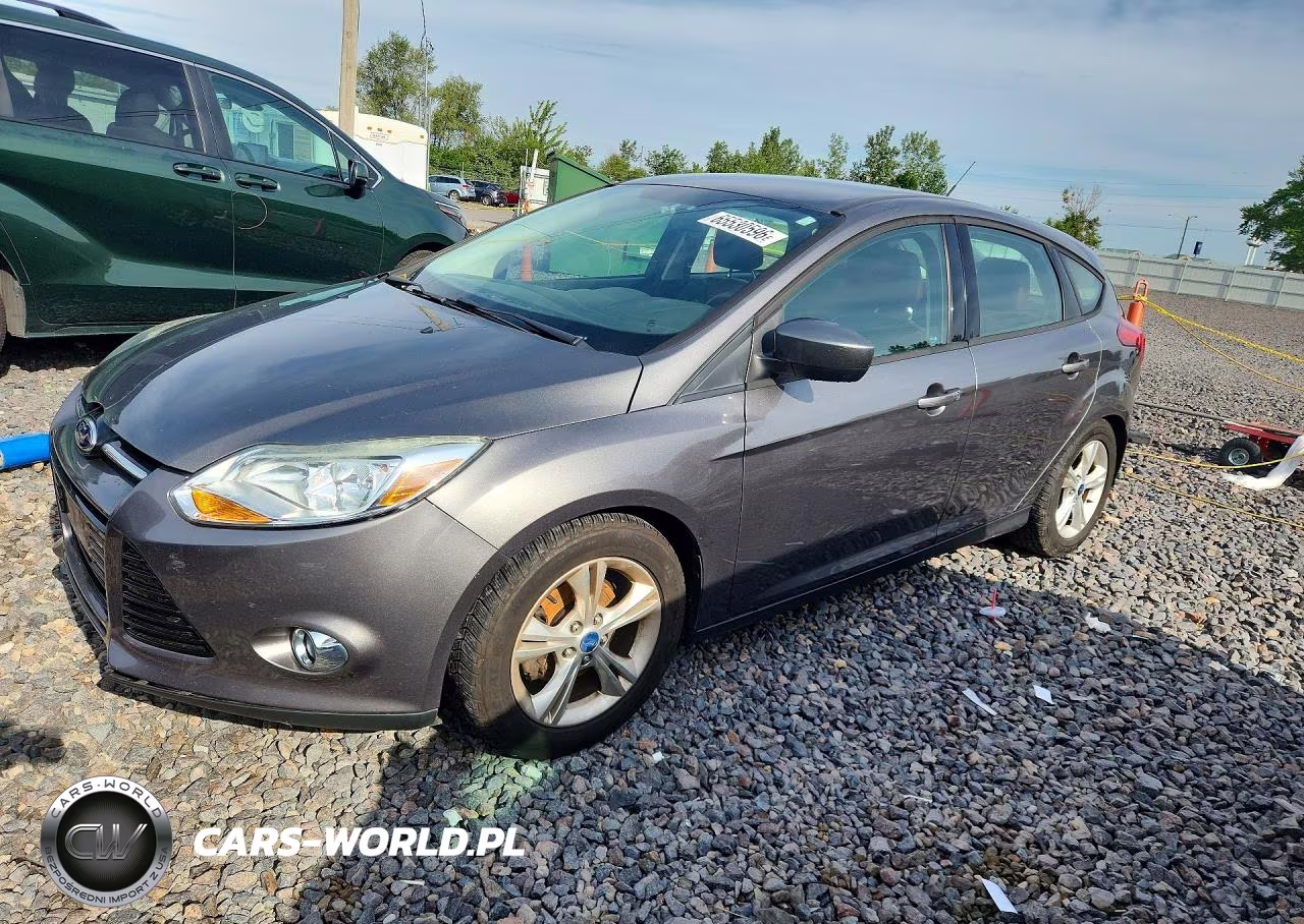 2012 Ford Focus Se VIN:1FAHP3K29CL366031 - 1