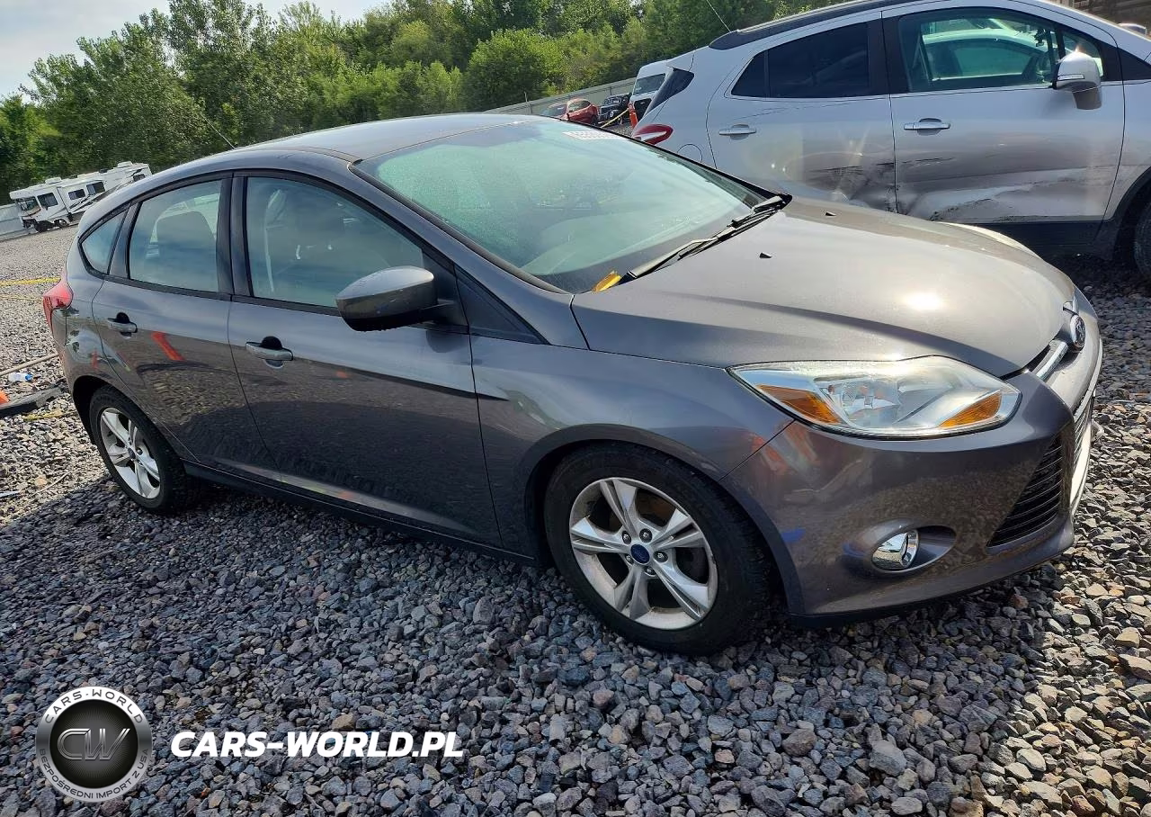 2012 Ford Focus Se VIN:1FAHP3K29CL366031 - 4