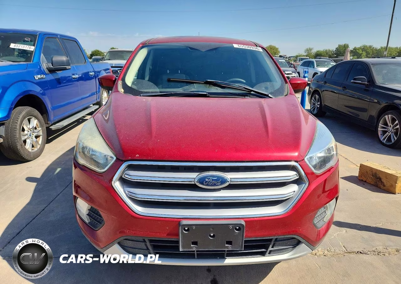 2017 Ford Escape Se VIN:1FMCU0GD2HUC44842 - 5