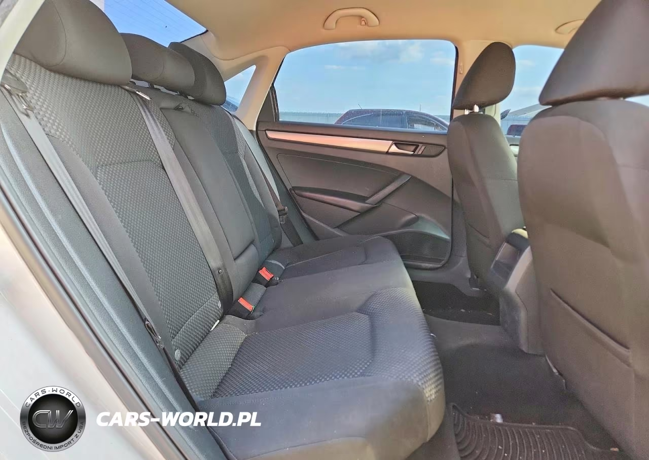 2012 Volkswagen Passat S VIN:1VWAP7A38CC075336 - 10