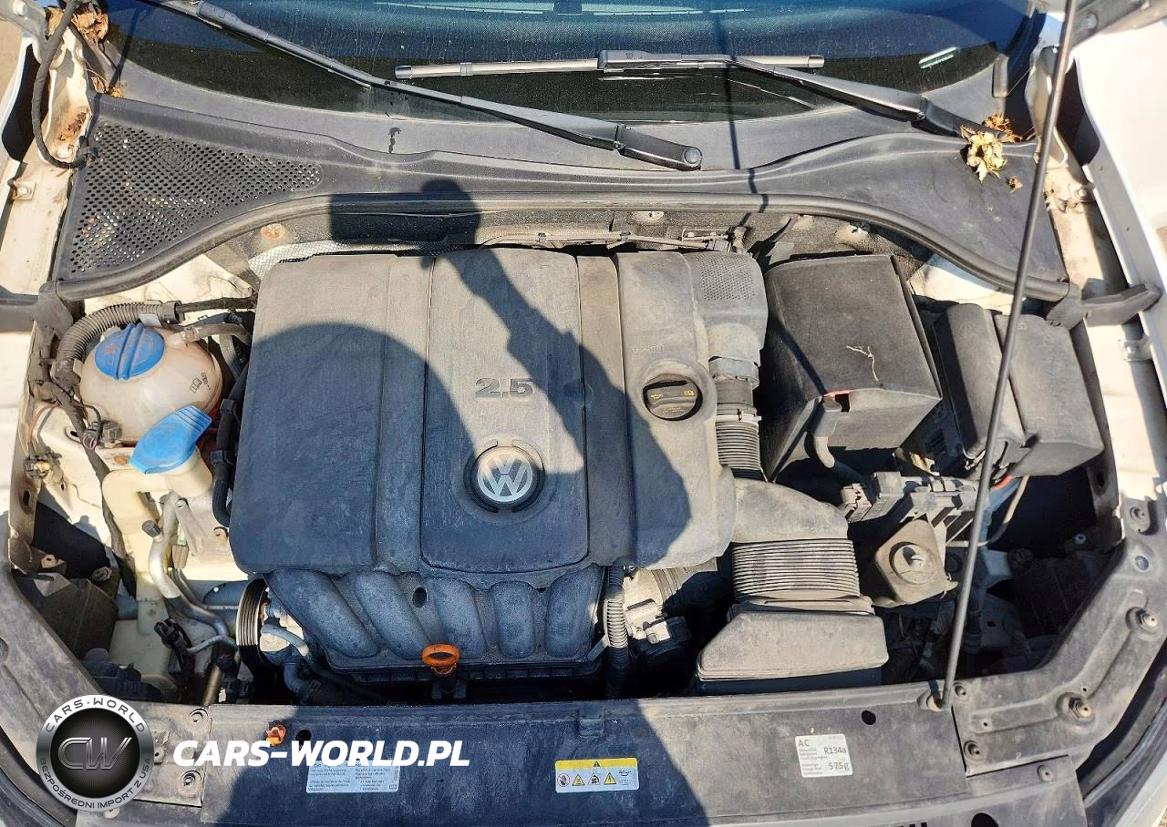 2012 Volkswagen Passat S VIN:1VWAP7A38CC075336 - 11