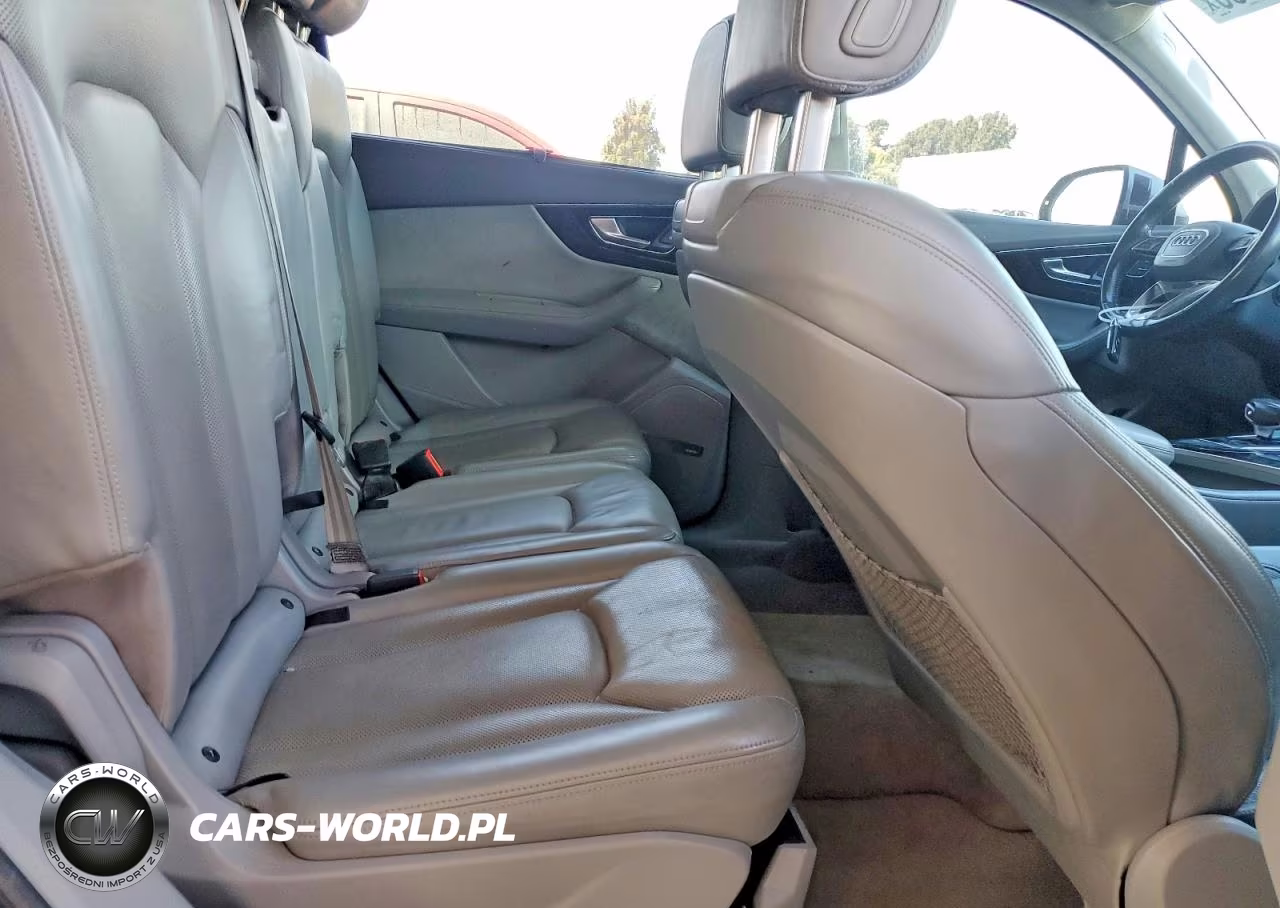 2017 Audi Q7 Prestige VIN:WA1VAAF73HD008489 - 11