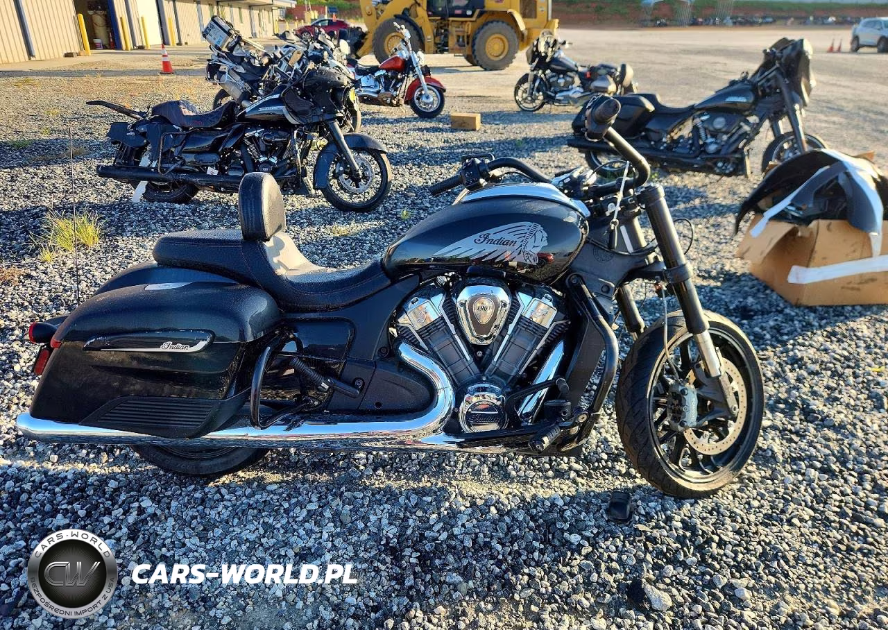 2021 Indian Motorcycle Co. Challenger
