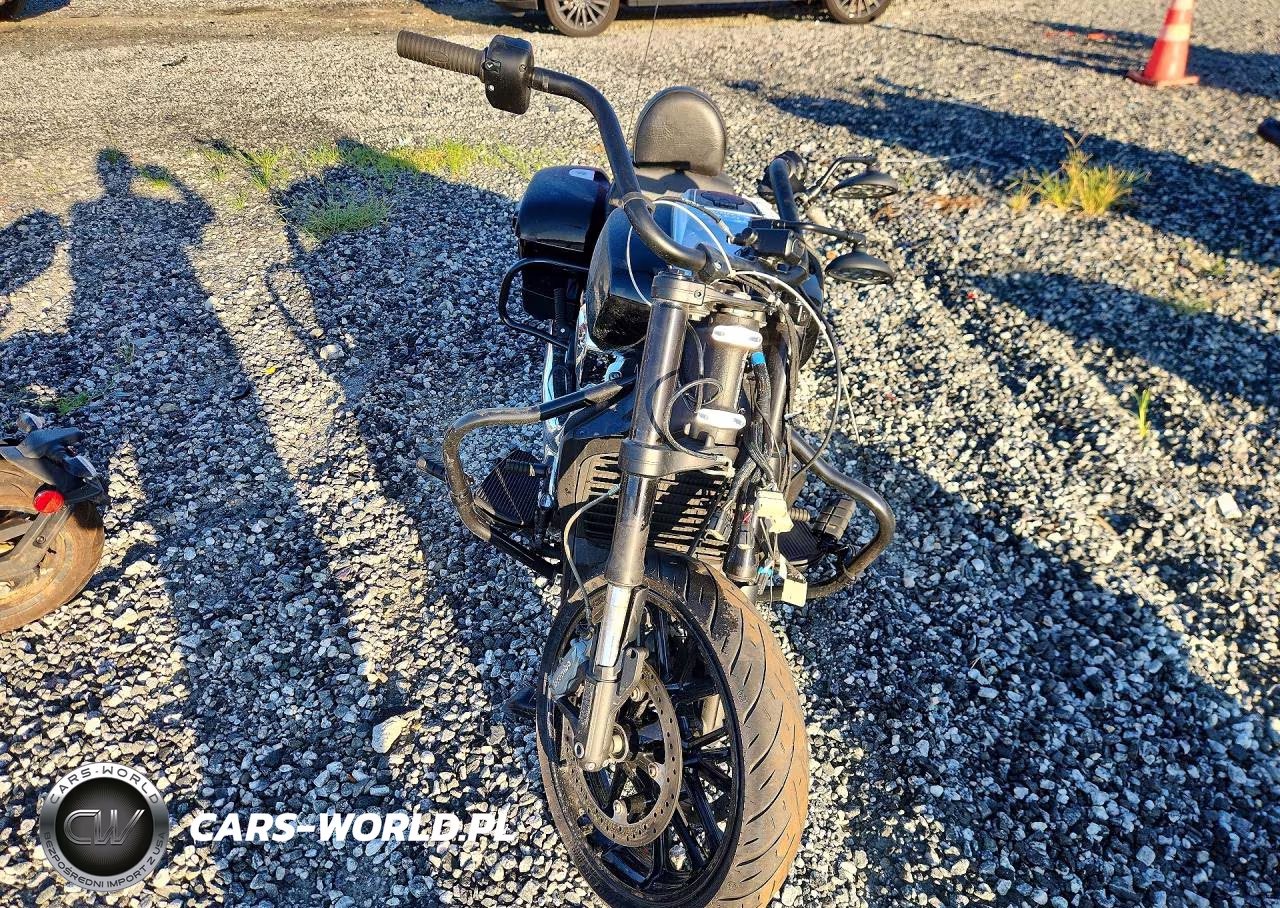 2021 Indian Motorcycle Co. Challenger VIN:56KLCBRR3M3400263 - 2