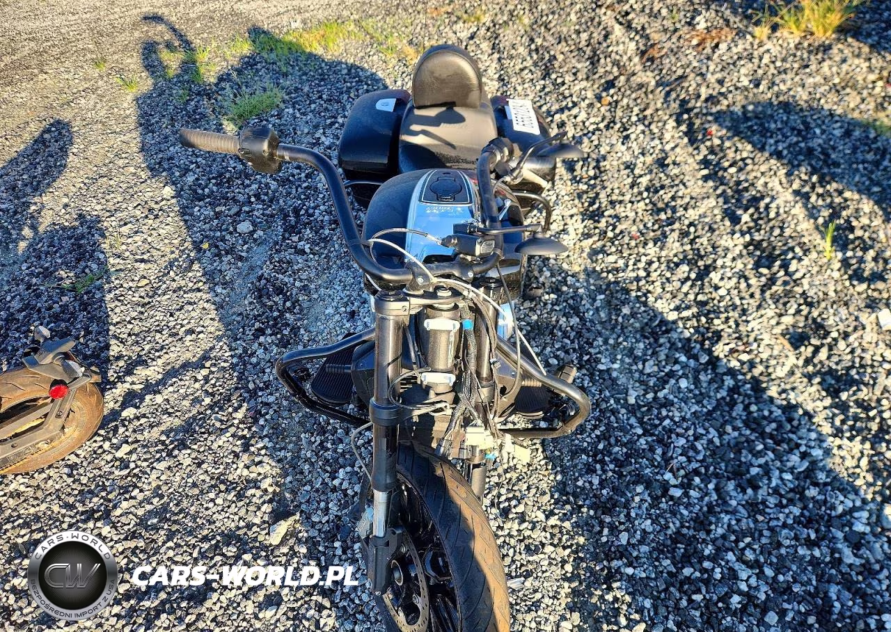 2021 Indian Motorcycle Co. Challenger VIN:56KLCBRR3M3400263 - 5