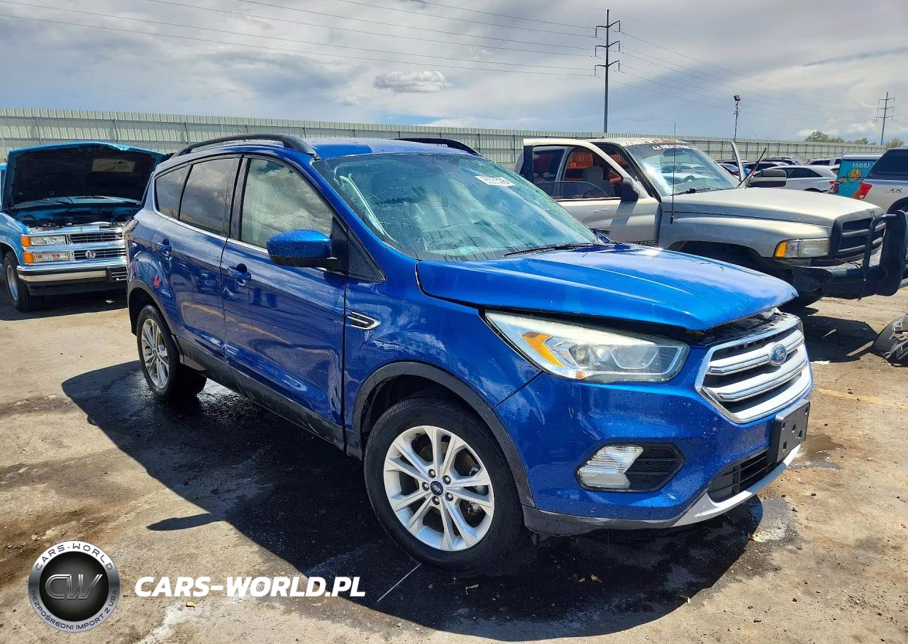 2017 Ford Escape Se VIN:1FMCU0GD6HUC79898 - 4