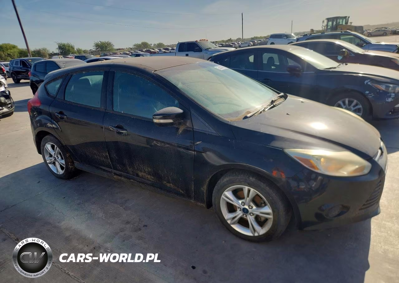 2013 Ford Focus Se VIN:1FADP3K21DL339034 - 4